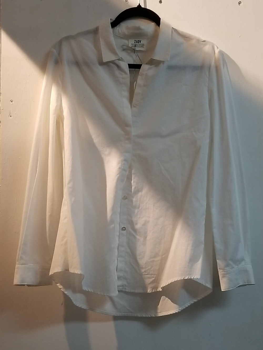 Zady White Women's Button-Up Long Sleeve Blouse